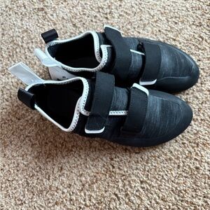 Climbing shoes - Black Diamond Momentum size 9